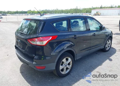 2015 Ford Escape S z USA, uszkodzony, nr VIN 1FMCU0F76FUC10699